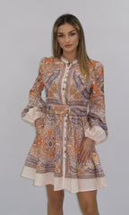 Rochie scurtă Nestisia cu imprimeu boho și nasturi decorativi