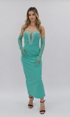 Rochie verde mentă cu aplicații strălucitoare și mănuși