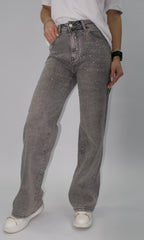 Blugi gri cu talie înaltă și aplicații