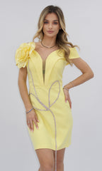 Rochie galbenă scurtă cu trandafir
